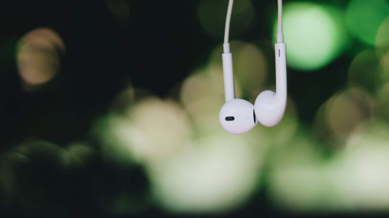 Ear phones